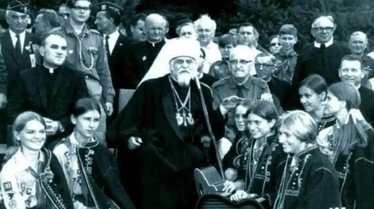 Йосиф Сліпий серед молоді та духовенства на історико-просвітньому проекті Портал.