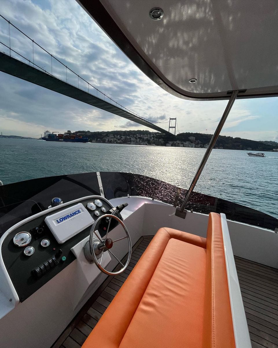 Motoryacht Interior P106 19 meters 12 capacity Best Yacht Rental with Premionly in Istanbul