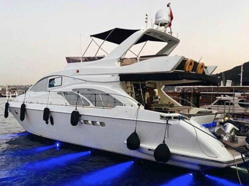 motor yacht 20mt p109 istanbul 5