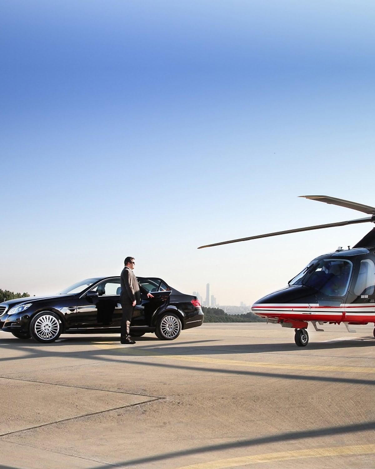 VIP Marriage Proposal in Restaurant and Helicopter Premionly
