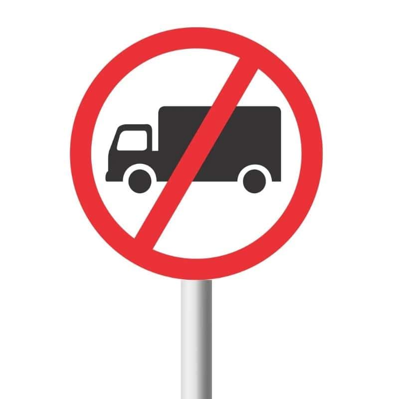 No Goods Vehicles Road Sign (R229)
