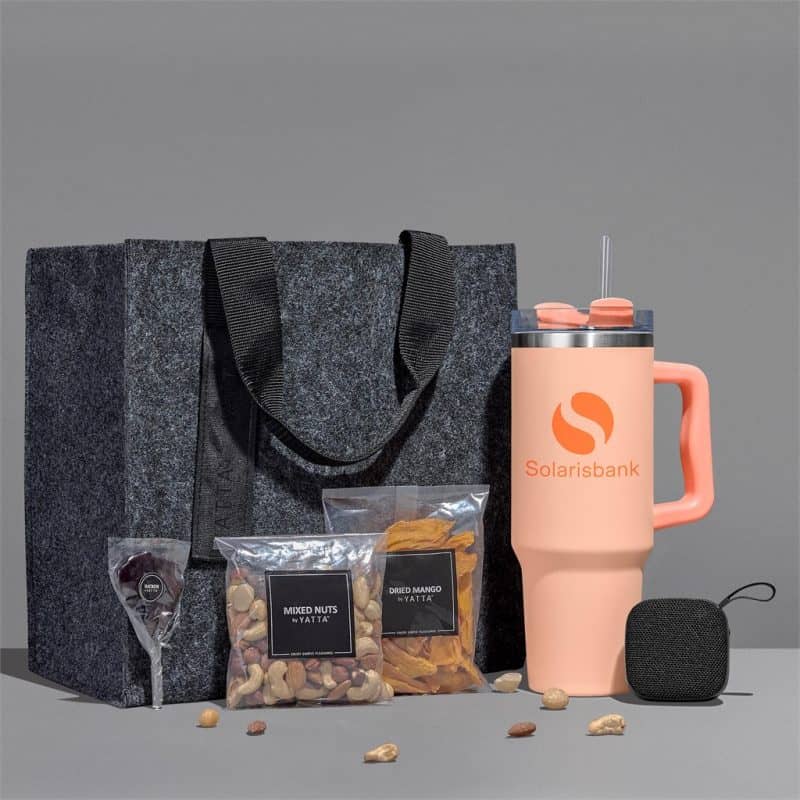 PEACH Yatta Graceful Goodies Hamper