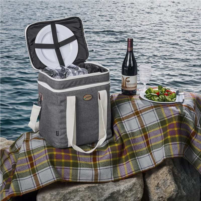 Serendipio Brookfield 4-Person Picnic Cooler