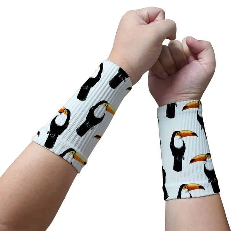 Custom performance arm sleeve wear