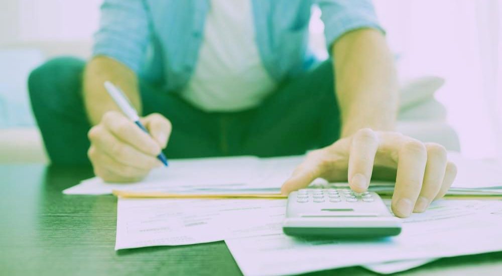 Como n&atilde;o fazer d&iacute;vidas? 8 dicas para n&atilde;o se endividar
