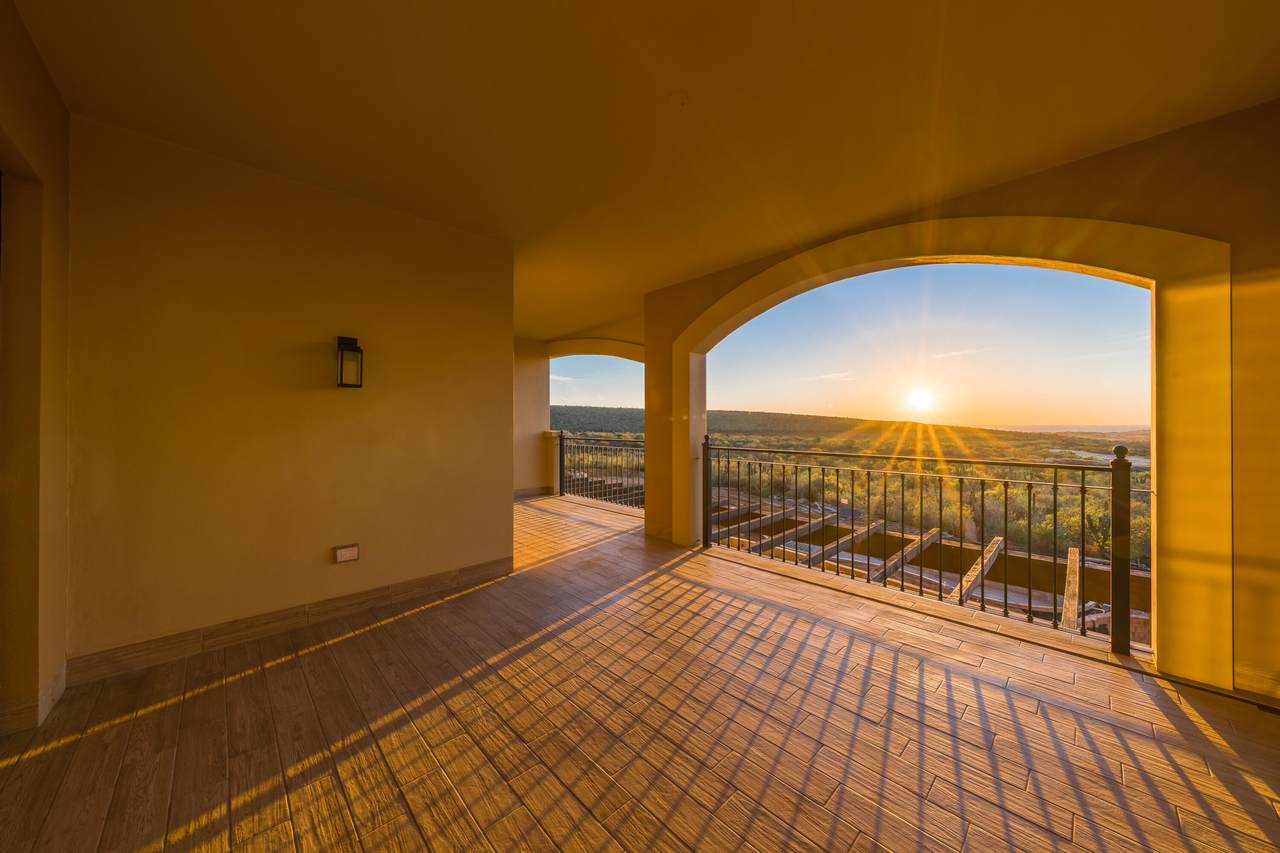 Quivira Los Cabos Ocean View Villa With Spacious Balcony And Stunning Sunset Scenery.