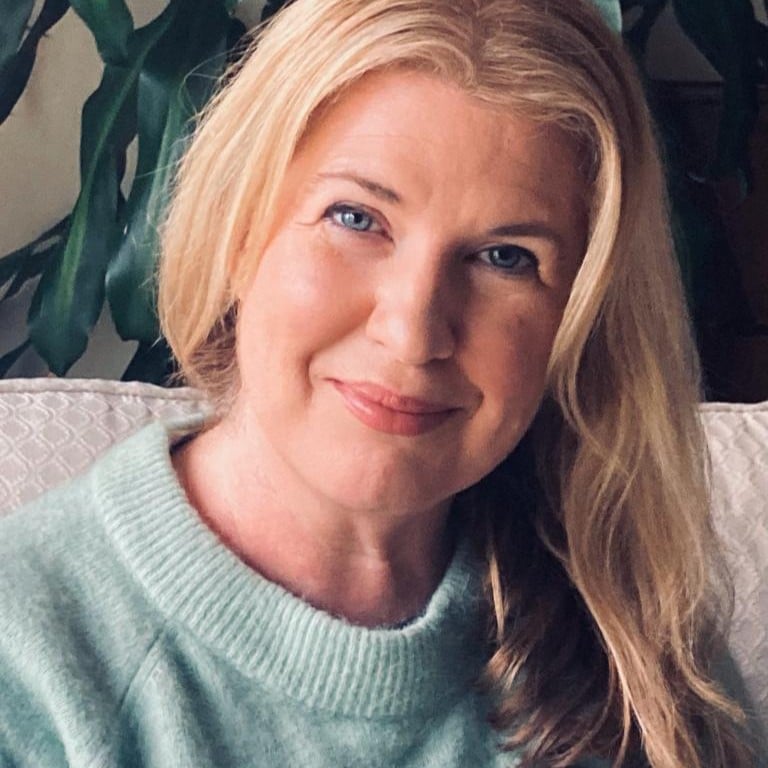 Leona Black, Chartered Educational Psychologist and qualified wellness coaching psychologist
