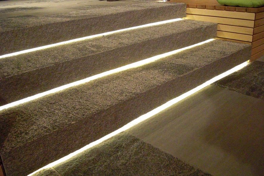 outdoor linear lighting