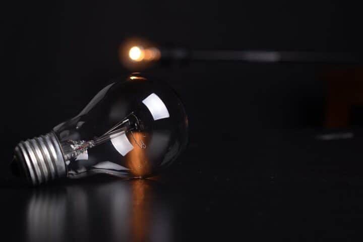 Halogen bulb