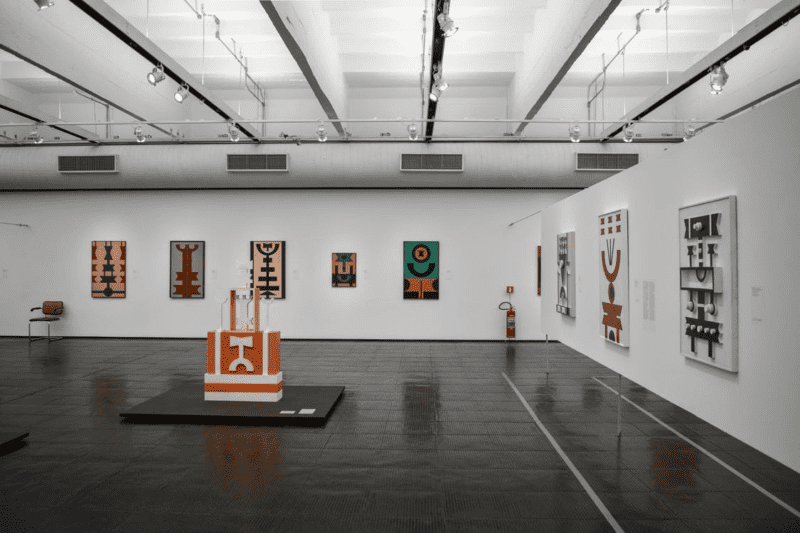 art gallery led lighting