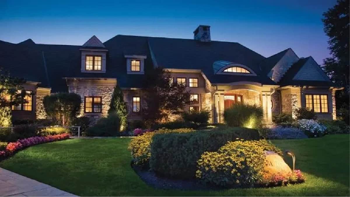 low voltage landscape lighting