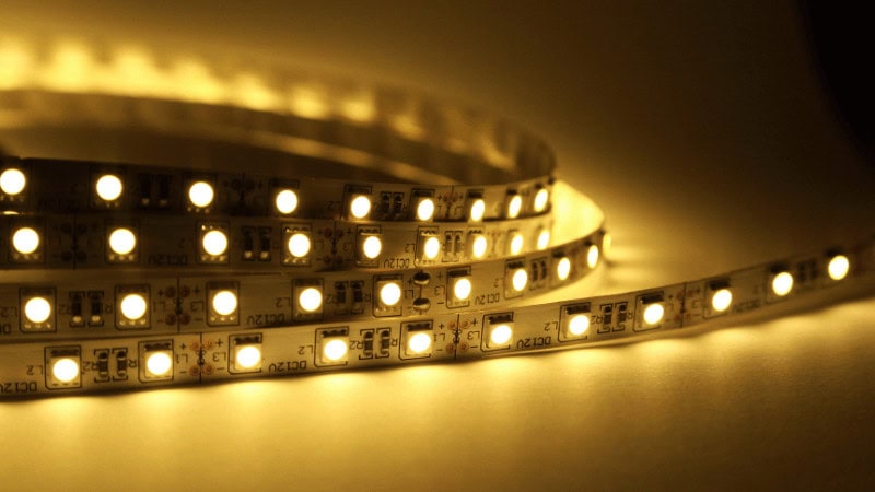 yellow rope lighting