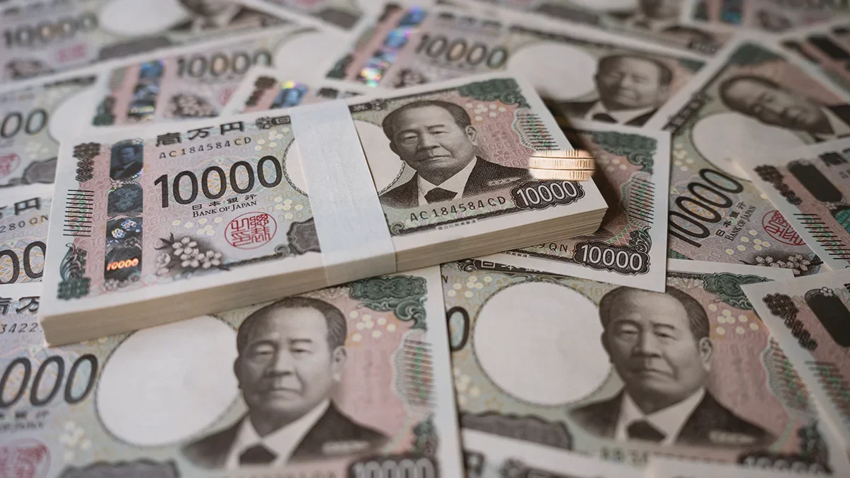Japans top life insurers to cut jgb holdings by us 1bn in fy2025 report  rein asia