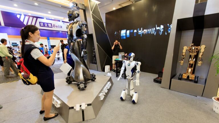 chinese-insurers-roll-out-robot-liability-products-as-humanoid-use-expands