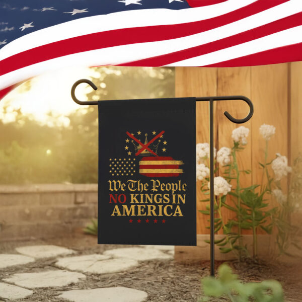 No Kings in America Patriotic Eagle Crown Flag