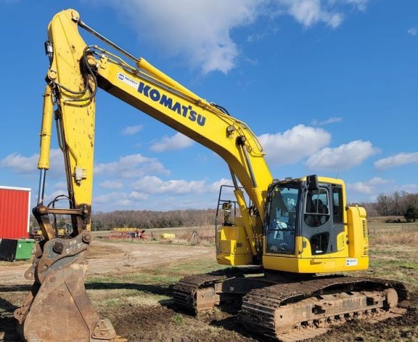 2018 Komatsu PC238USLC-11