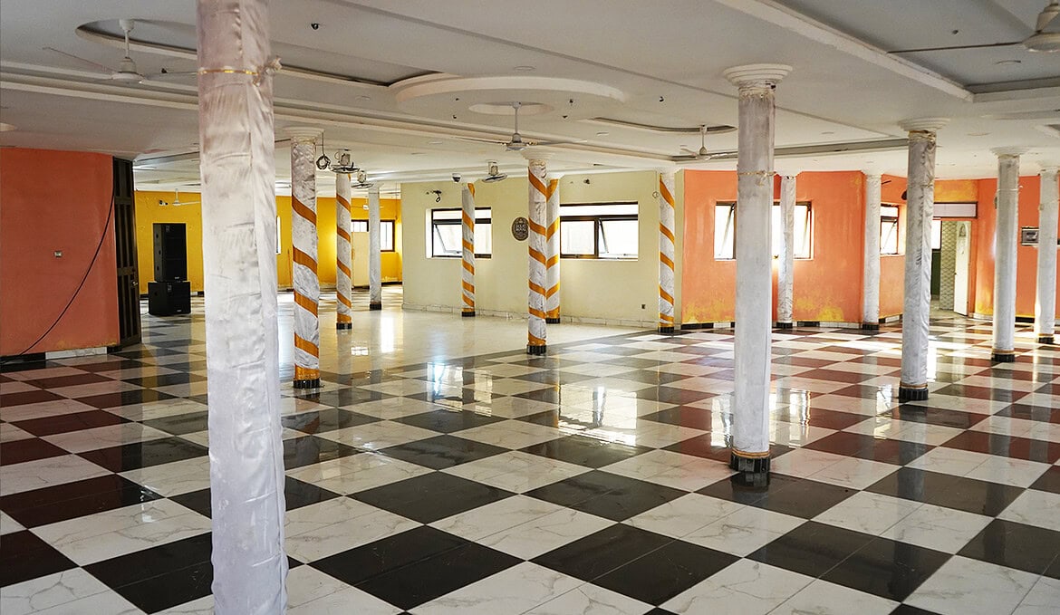 Salle des Fêtes Sainte Catherine, espace événementiel spacieux et lumineux pour toutes vos célébrati.