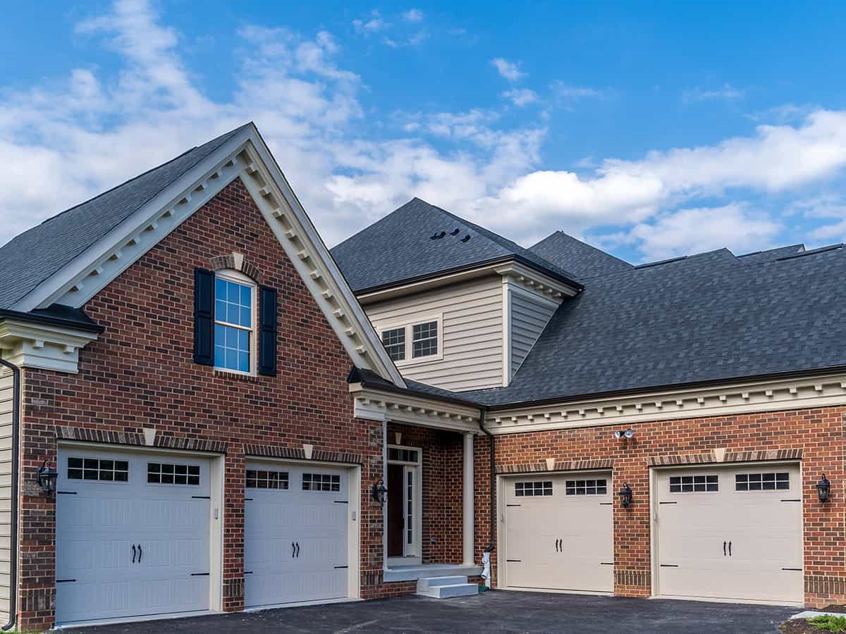 GAF Overview 5 Brick Siding with Roofing for Troops