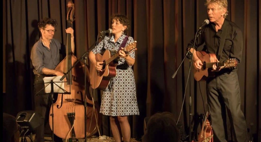 Margot Merah trio in koloniekerkje Wilhelminaoord