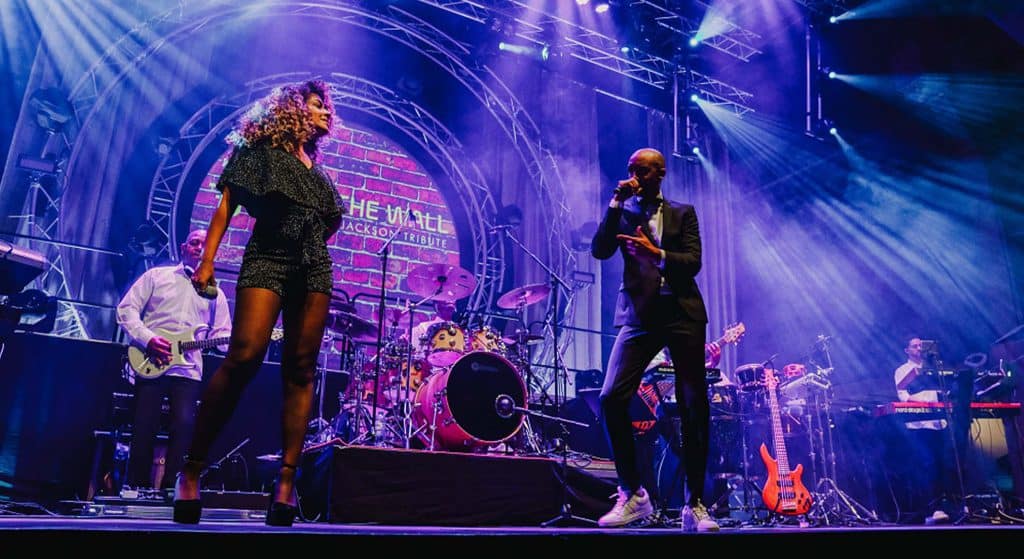 Gratis naar Off the Wall