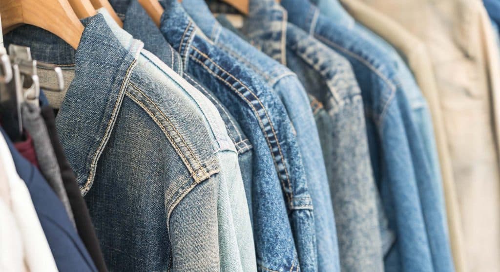 12 juli: Textielactie op de markt in Steenwijk