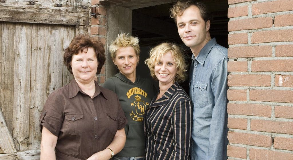 Ouderwets gezellige tv-avond met jubileumshow ’30 Jaar TV Oost’