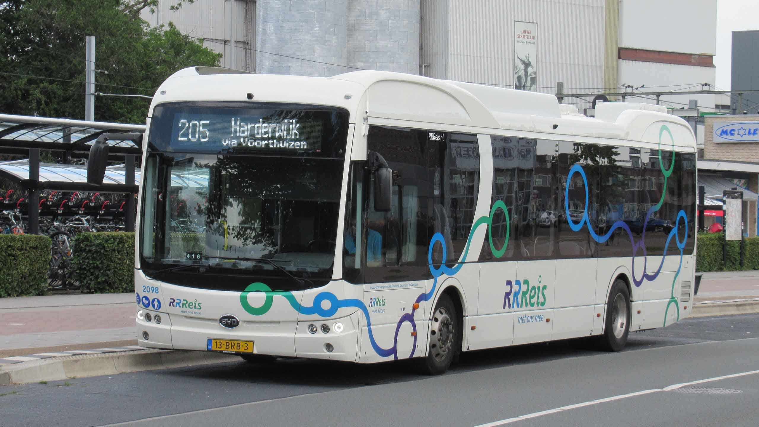 https://commons.wikimedia.org/wiki/File:Keolis_Syntus_RRReis_BYD_K9UB_2098_06-10-2022.jpg