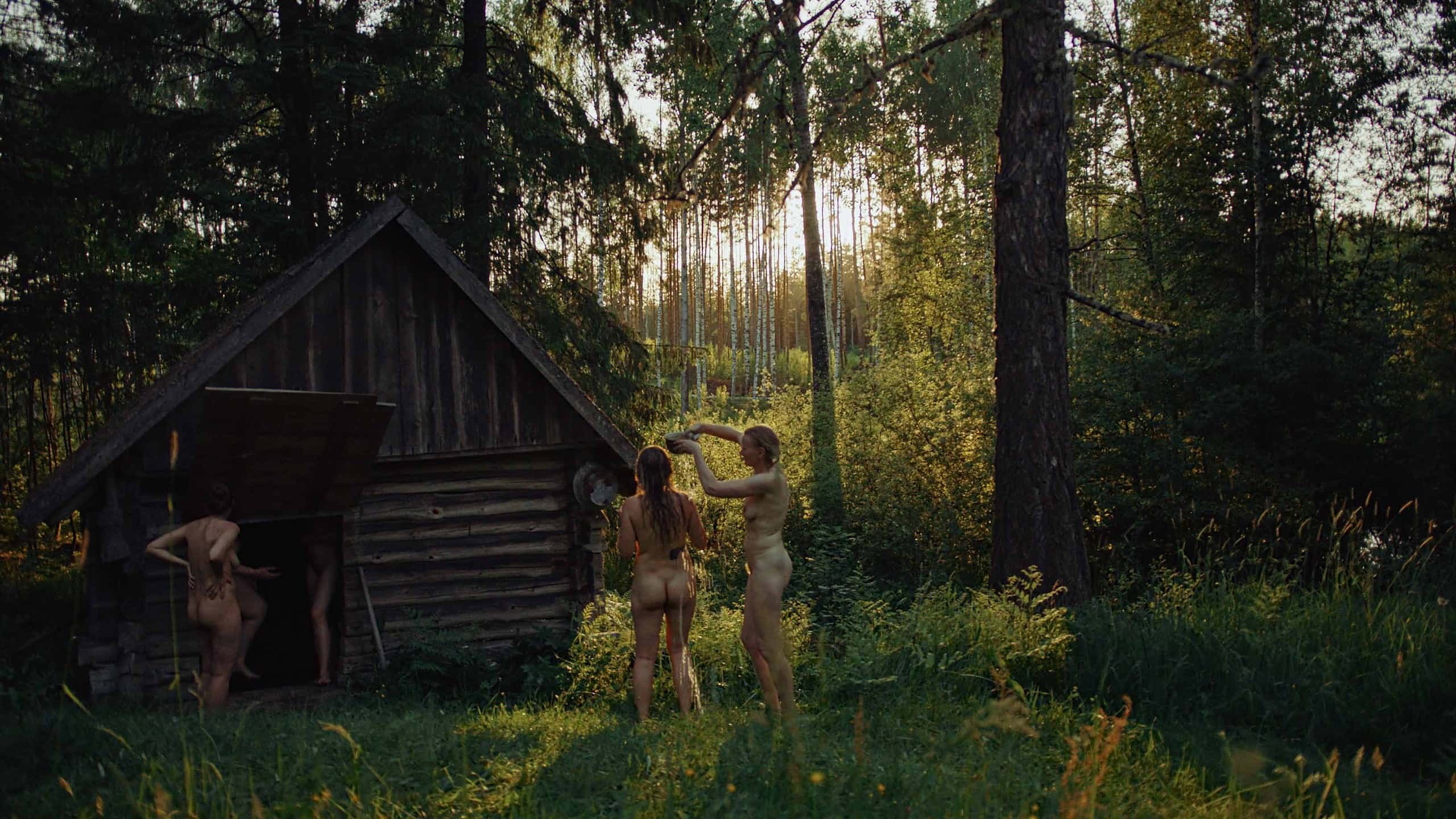 Smoke-Sauna-Sisterhood_st_2_jpg_sd-high_2023-Ants-Tammik-Alexandra-Film