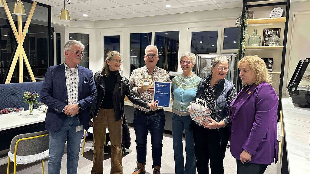 Nomineer jouw favoriete vrijwilliger voor de Overijsselse Vrijwilligers Prijs!