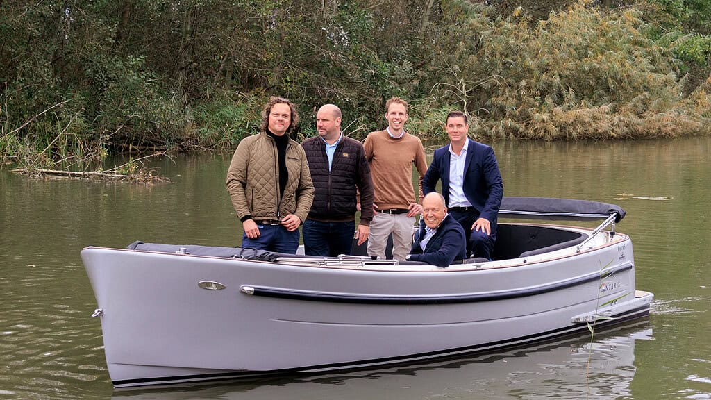 De sloep kan binnenkort te water op Landgoed de Woldberg