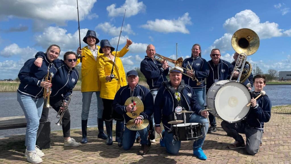 25 mei muzikale koopzondag met dweilorkesten in Steenwijk