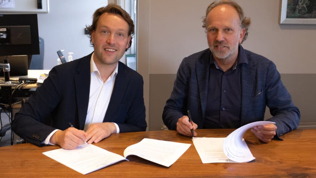 Ondertekening koopovereenkomst locatie voormalige Woldschool Steenwijkerwold