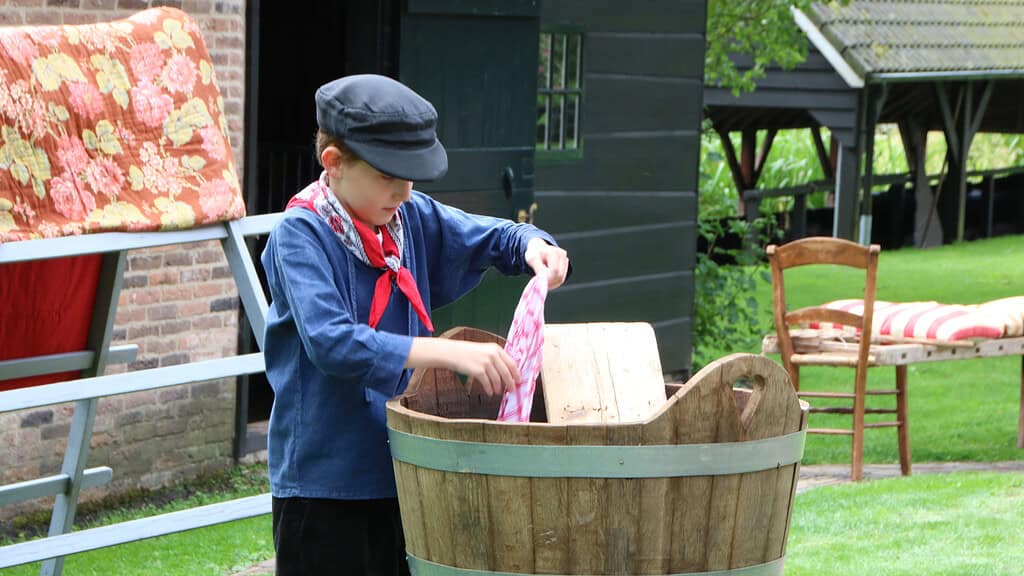 Terug in de tijd tijdens de Huisvlijtdag in Museum Giethoorn ’t Olde Maat Uus