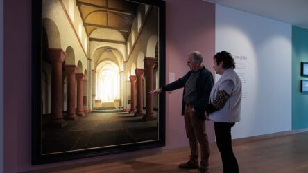 Helmantel in Jopie Huisman Museum - foto aangeleverd