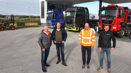 Presentatie waterstoftruck in Steenwijk - foto Piet Bosma
