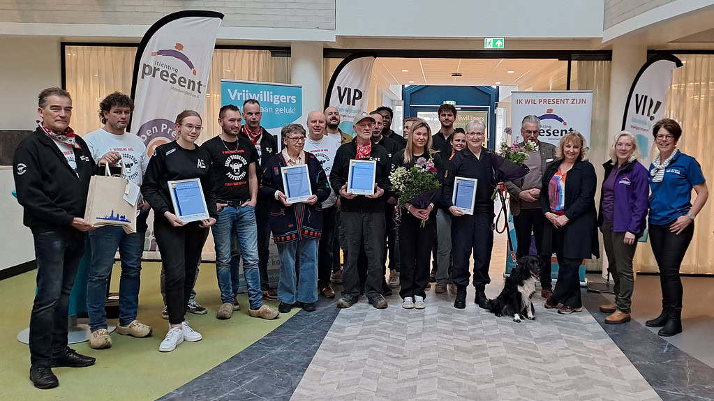 Nomineer jouw favoriete vrijwilliger voor de Vrijwilligers Prijs Steenwijkerland 2025!