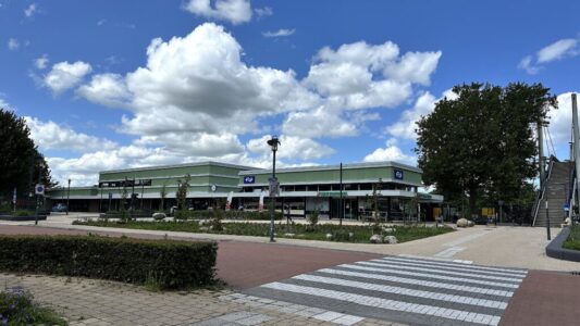 Intercitystation Steenwijk - foto Dirk Brans Intercitystation Steenwijk - foto Dirk Brans