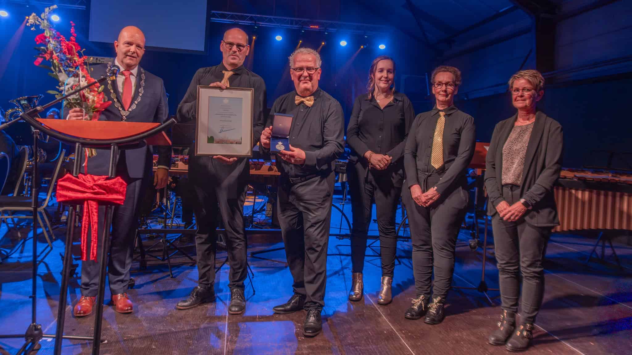 Soli Deo Gloria krijgt Koninklijke Erepenning - foto Nick van Dokkemburg