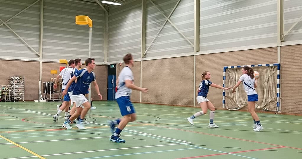 Verslag  Oerterp 1 – Noveas 1 (14-21) op 06-12-2025