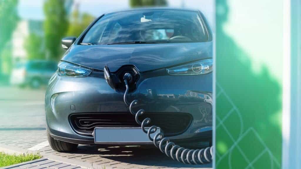 sähköautojen latauspistokkeet, sähköauton latauspistokkeen asennus