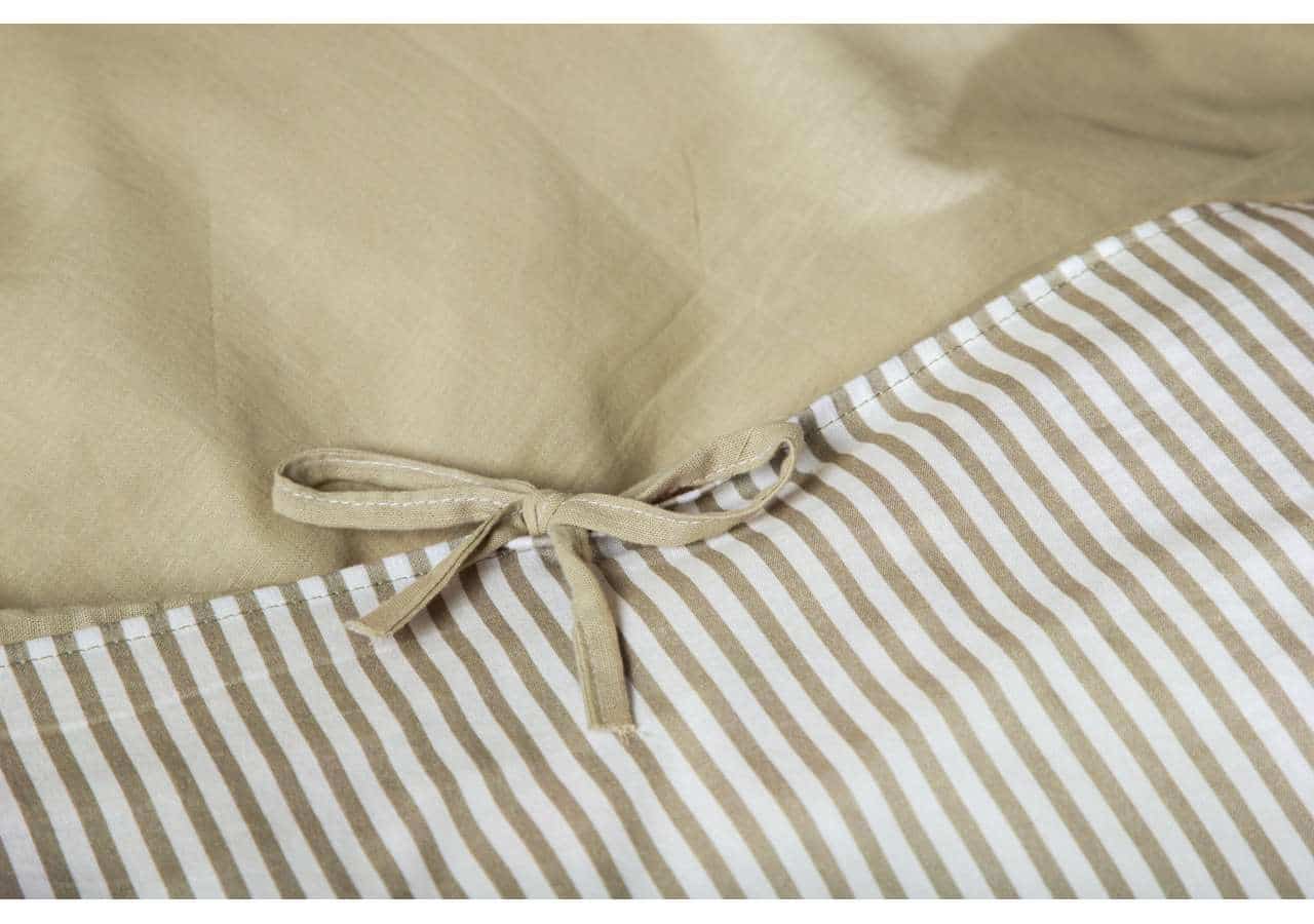 Högkvalitativ bäddset med avtagbar design och bekväm bomullsmaterial.