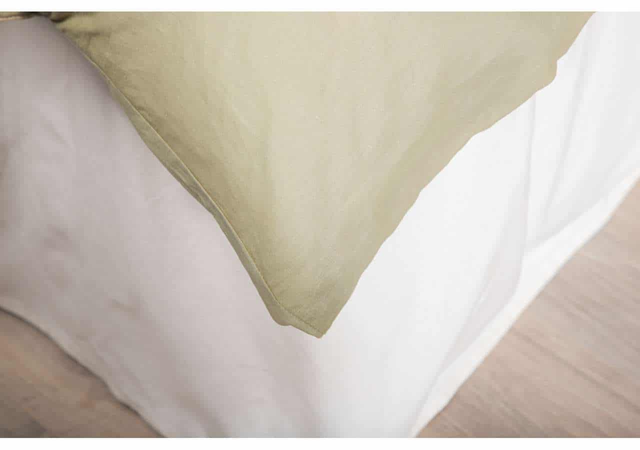 Mjukt bäddset i ekologiska material från Sängfabriken, svensktillverkat.