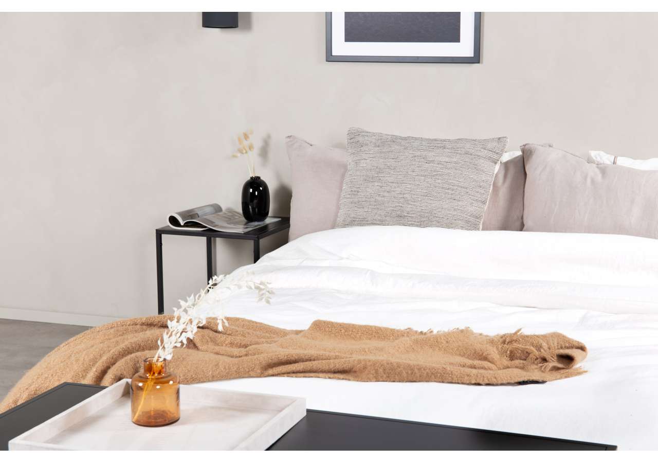 Högkvalitativa svenska sängar och sovrumsmöbler för ultimat komfort och design.