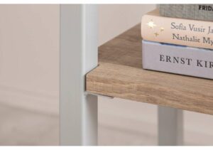 Elegant trähylla med vita metallytor – perfekt för snygga bokhyllor och förvaringslösningar.