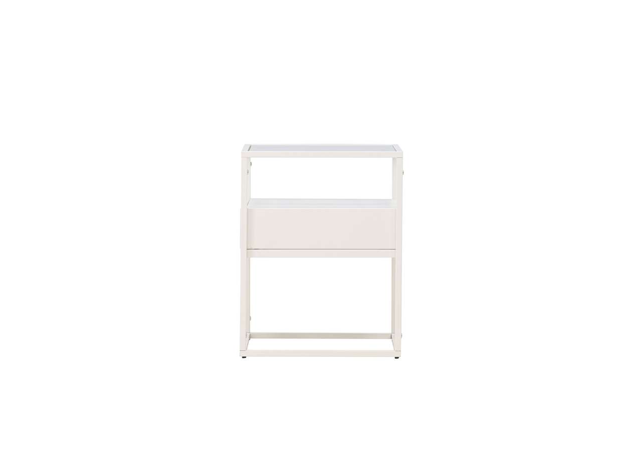 Liggande vit sänggavel med förvaring i modern design.