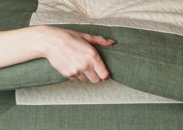 Låg doftande bäddmadrass med hypoallergena egenskaper.