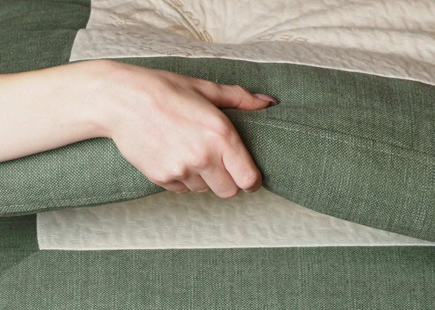 Låg doftande bäddmadrass med hypoallergena egenskaper.