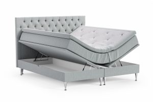 Hållbart och stilrent sultryttingsunderrede med förvaringsutrymme för sovrum.