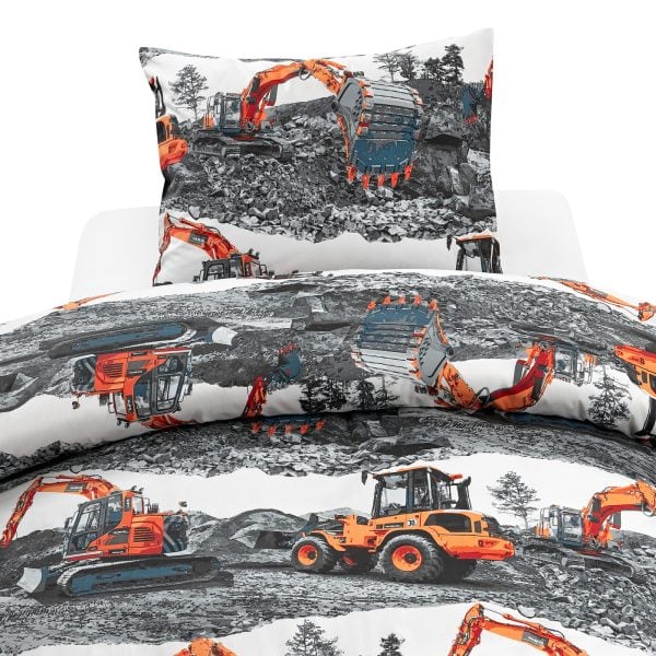 Ställbart bäddset med grävskopor och maskiner i orange från Sängfabriken.