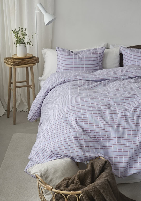 Fyra, sängkläder, Sängfabriken, blårutiga, sengardiner, modern, bekväm, kvalitetsbäddset, skandinavisk stil, inredning, sovrum.